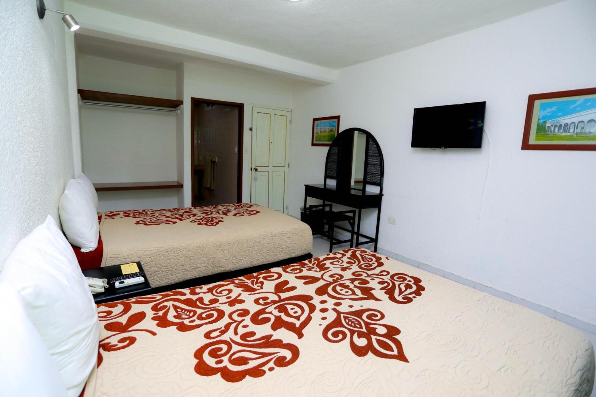 Hotel Maria de Lourdes Cancún Exterior foto