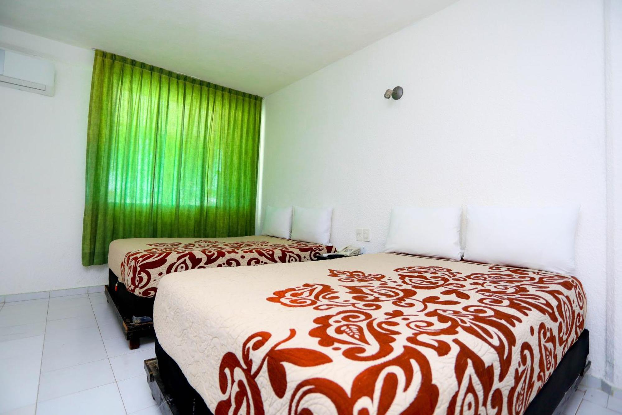 Hotel Maria de Lourdes Cancún Exterior foto