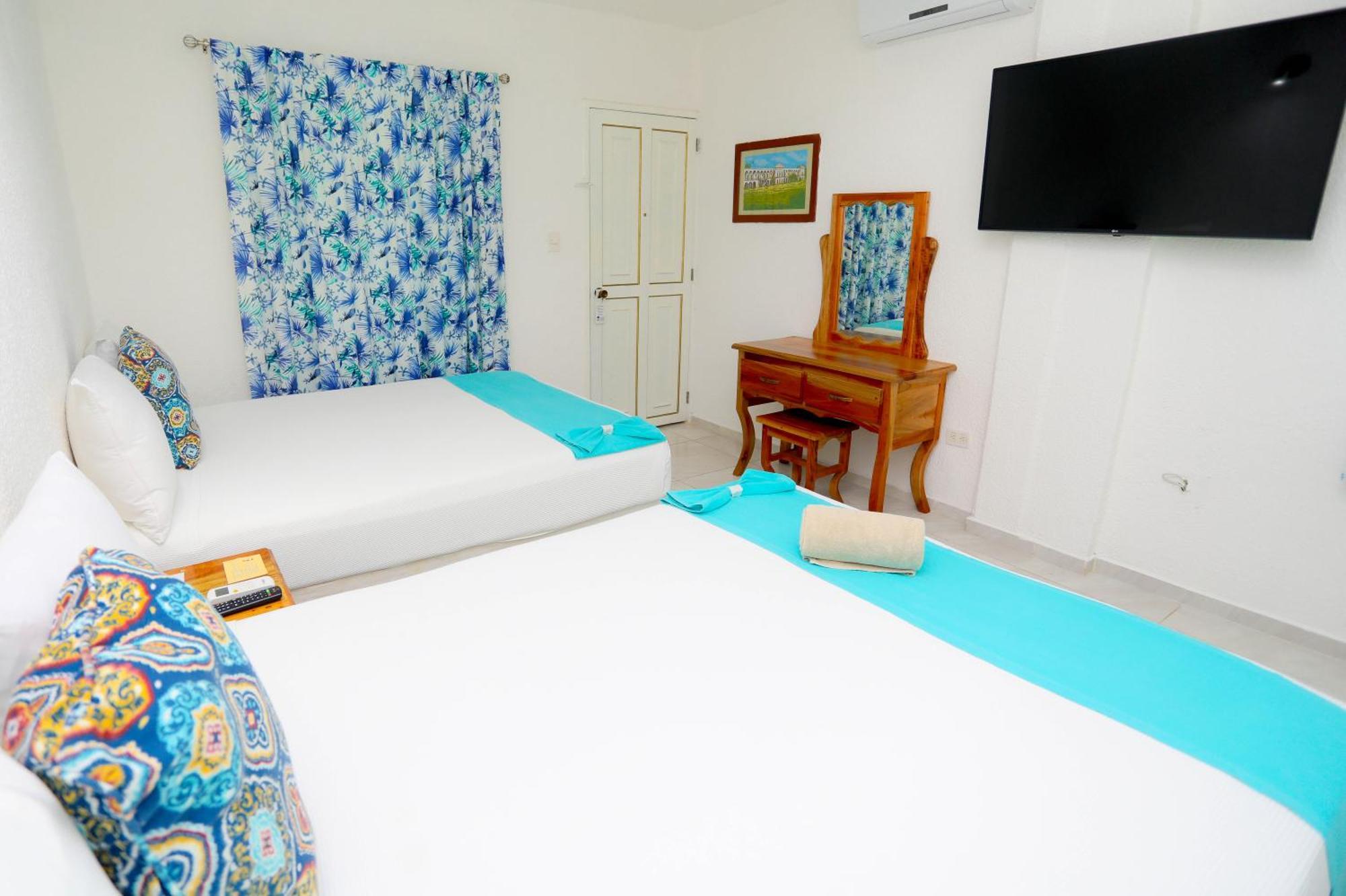 Hotel Maria de Lourdes Cancún Exterior foto