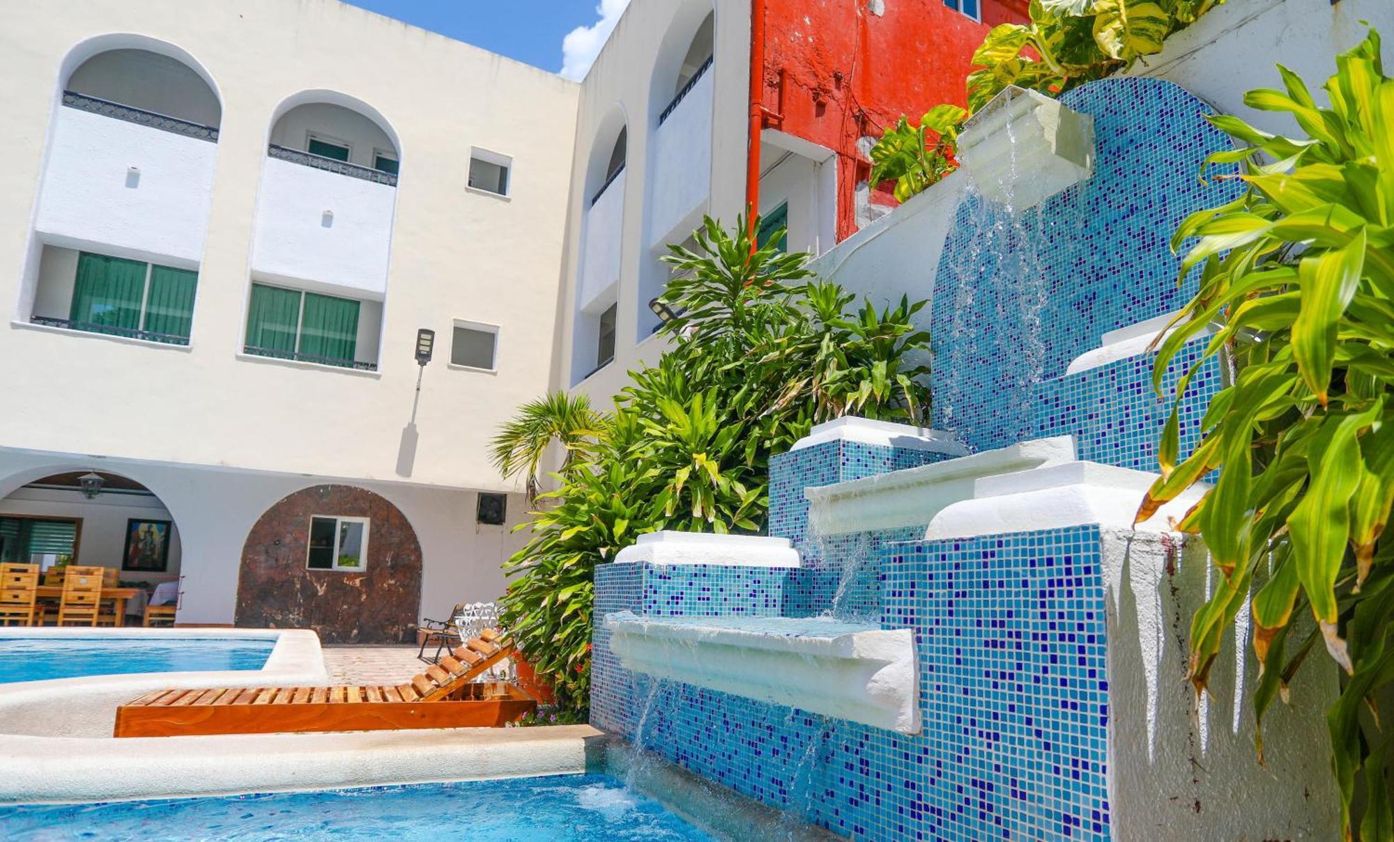 Hotel Maria de Lourdes Cancún Exterior foto